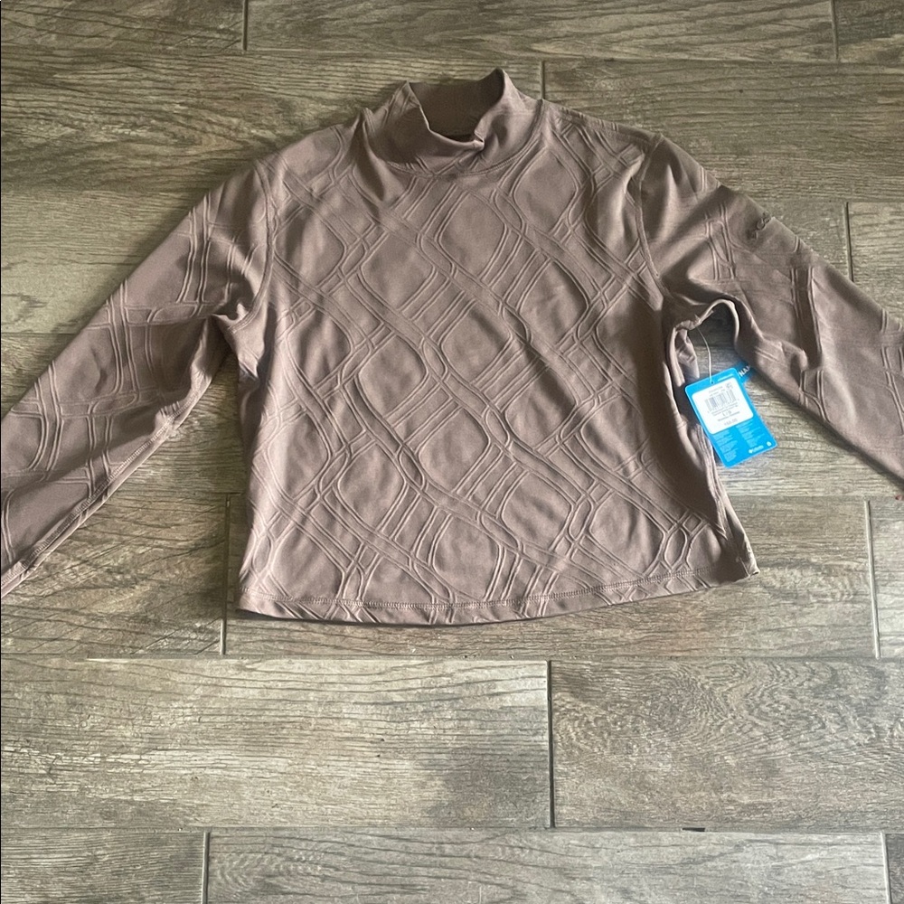 Columbia Textured Long Sleeve Top in Taupe